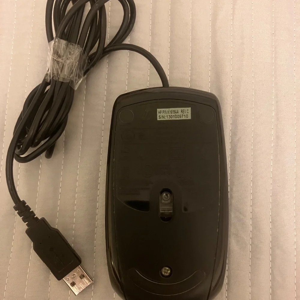 HP USB 3 Button Optical Mouse Wired Black Finish Part Number (KY619AA)